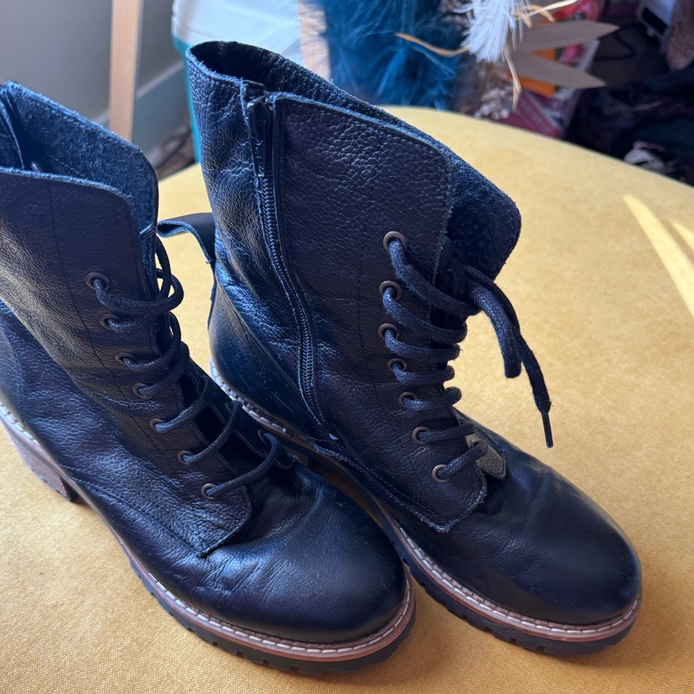 Bertuchi Lace Up Leather Combat Boots Sz EU 40/US 9.5 Made in Spain - Picture 4 of 6
